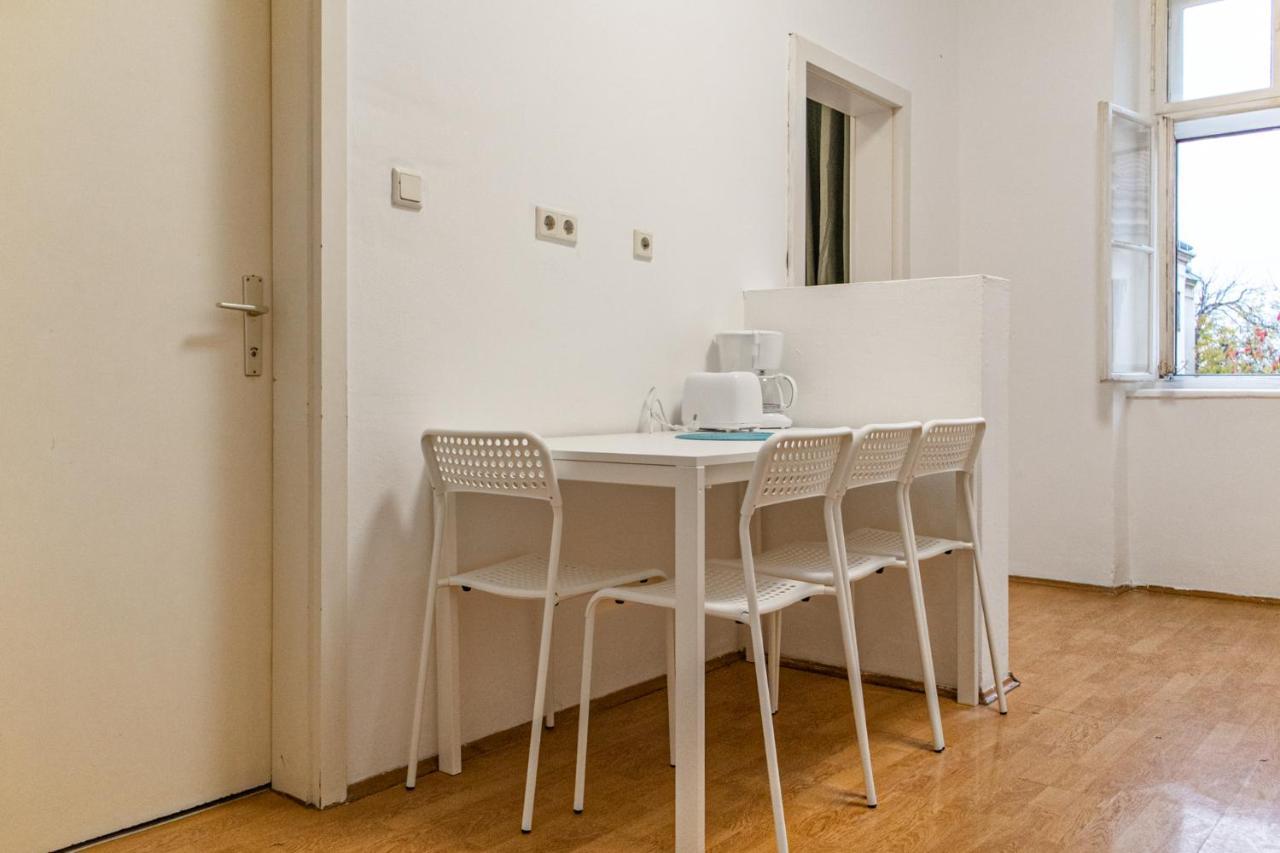 Spacious 2Br Apt.-Near Wiener Stadthalle Exterior photo
